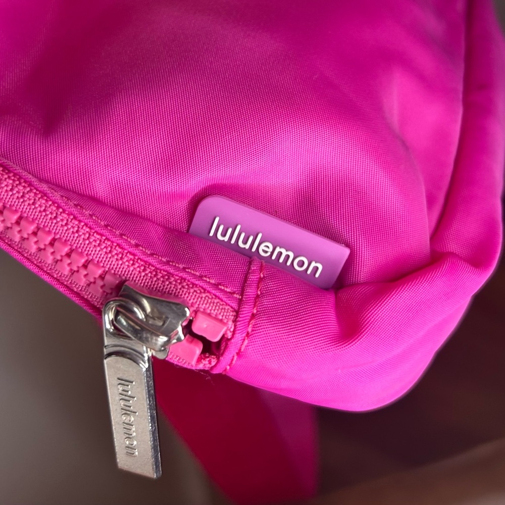 Lululemon Fuchsia Zip Pouch